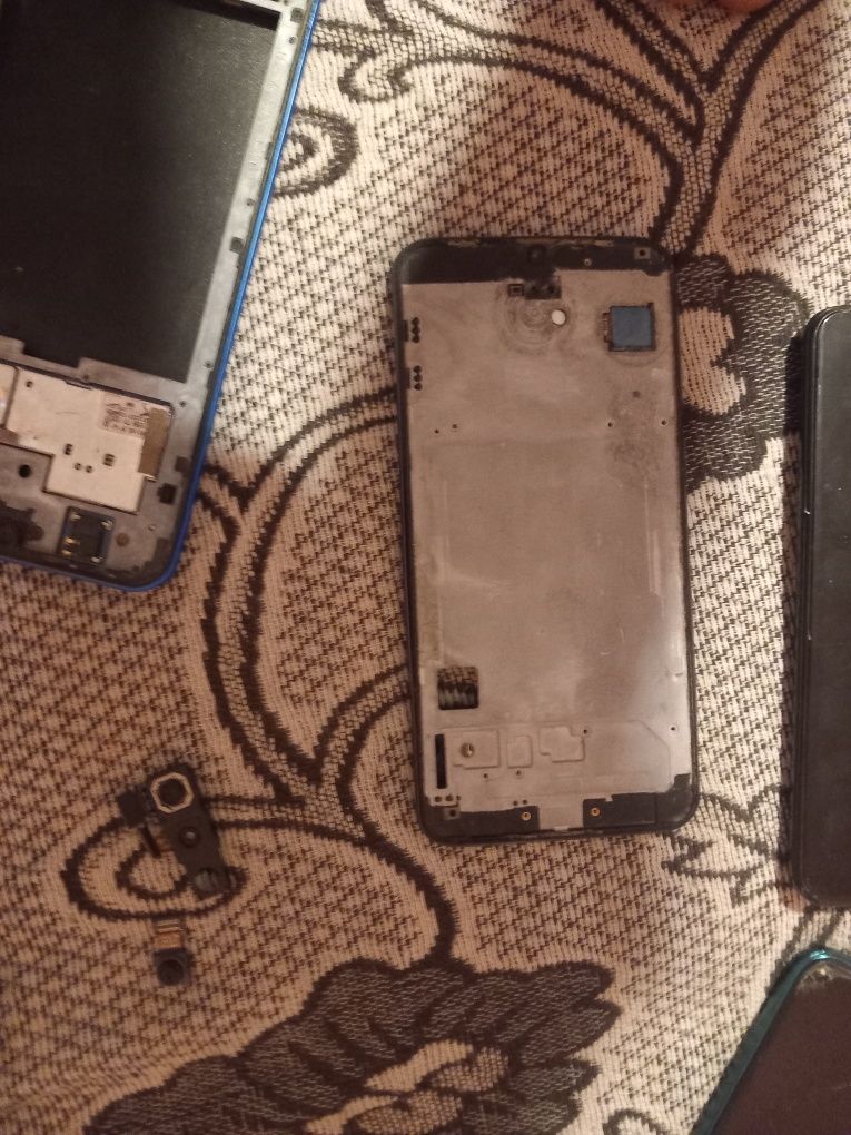 Telefoane tablete 3 camere de telefon de piese și pot fi folosite