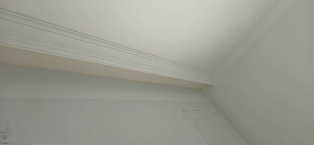 Finisaje interioare și exterioare. Gresie, parchet, glet, lavabil