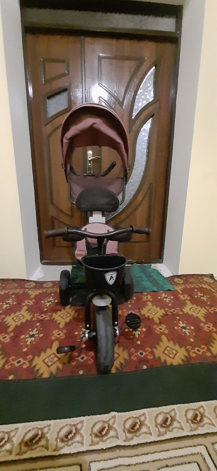 Детский велосипед трёхколесный