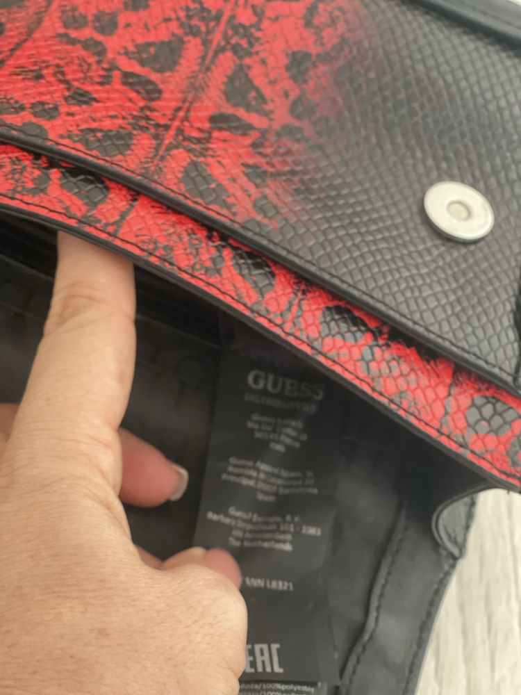 Отигинална чанта Guess