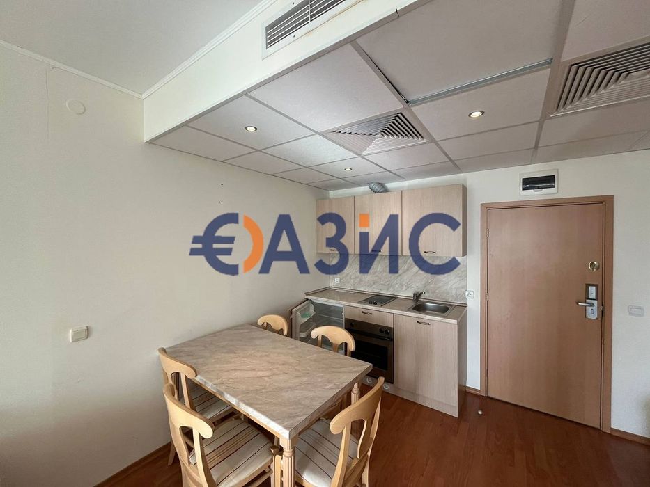 Продава се Едностаен апартамент в к.к. Слънчев бряг - 84 кв.м за 750 €/кв.м - Снимка #1