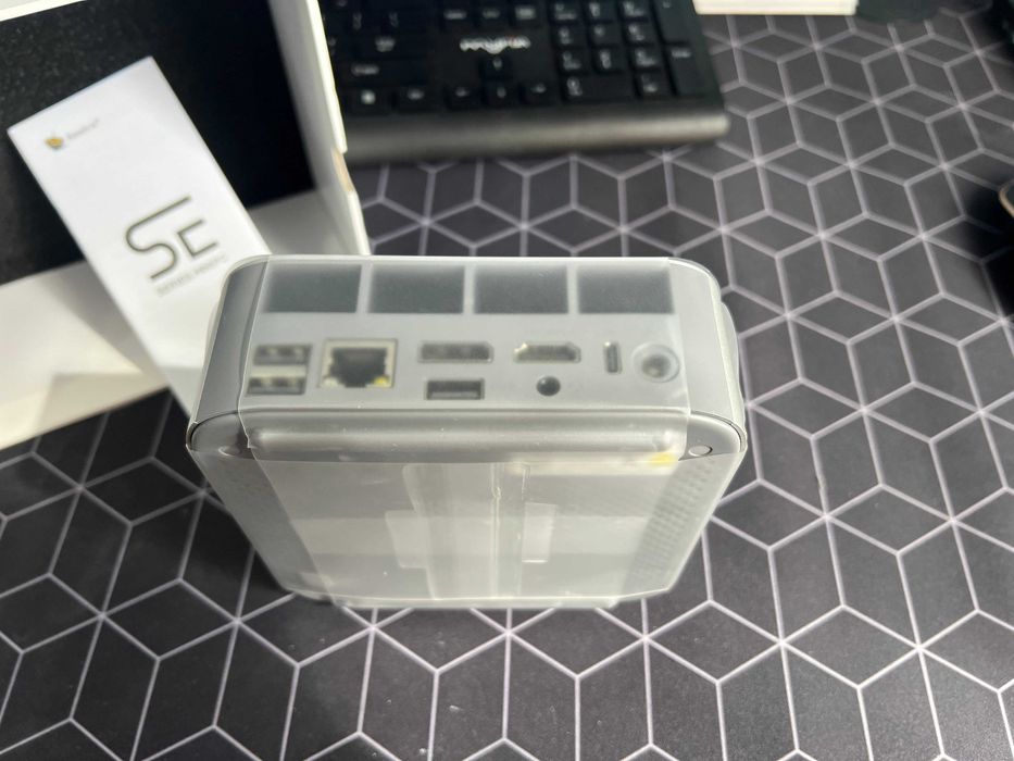 Beelink SER8 Mini PC (Ryzen 7 8745HS/32GB DDR5/1TB SSD/W11 Pro)