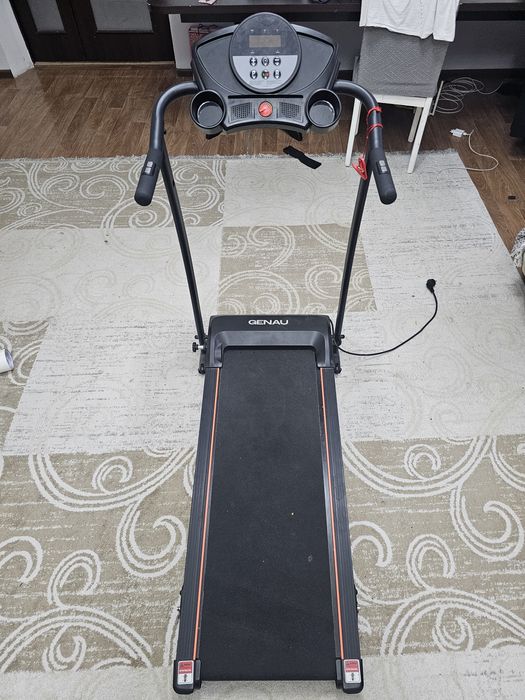 Беговая дорожка Genau