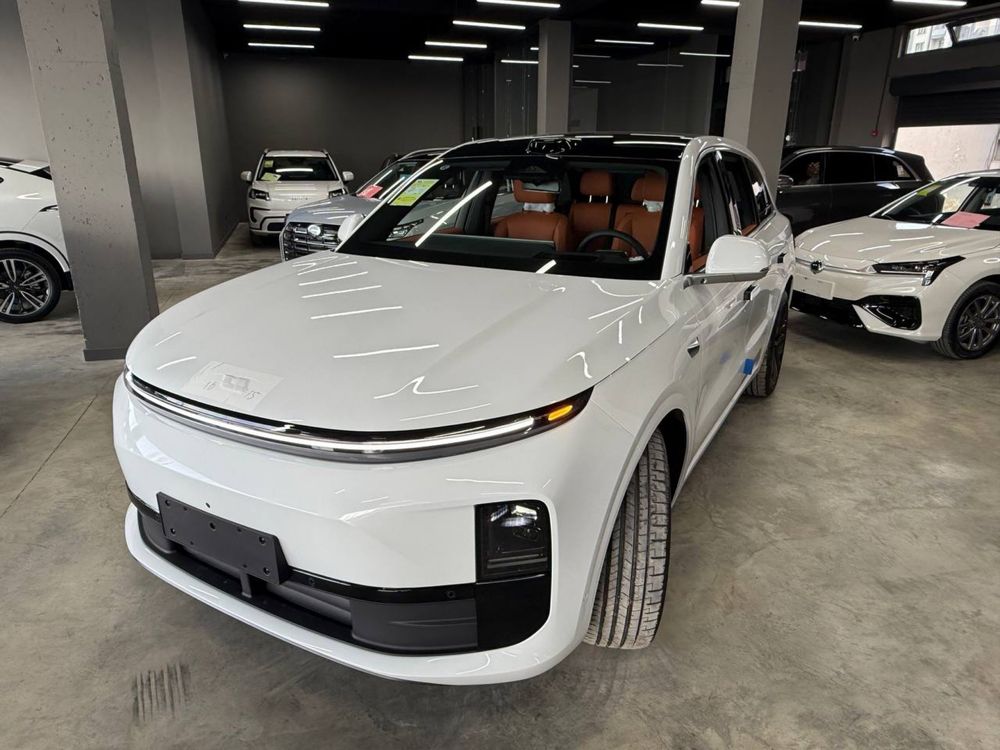 LIXIANG L6 MAX-в наличии