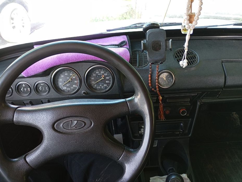 Avtomabil vaz 2106