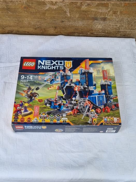 LEGO Nexo Knights 70317 – The Fortrex | UNICAT – SIGILAT