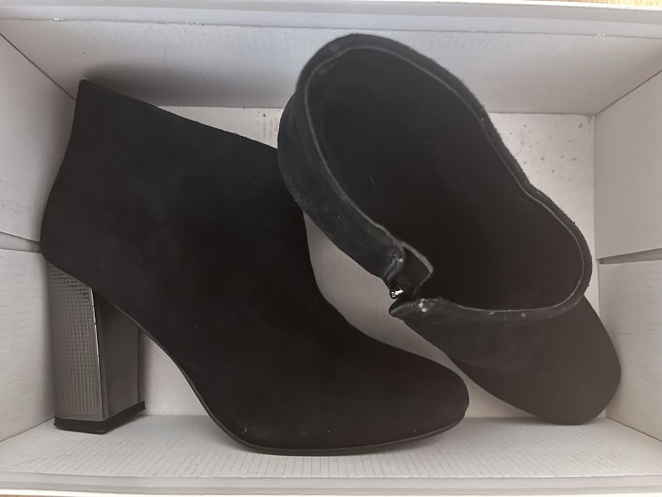 IL PASSO botine elegante piele intoarsa, toc bloc