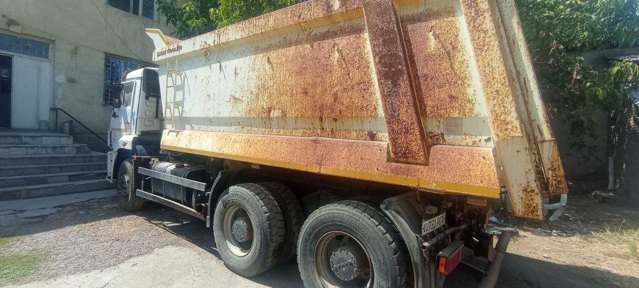 Toshkent viloyati, Boka tumanida Kamaz avtotransporti sotiladi