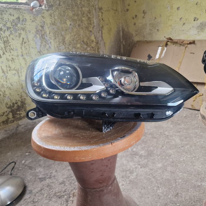 VW EOS  bi xenon 2017 ляв и десен фар