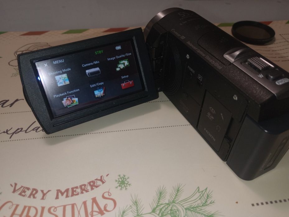 HandyCam Sony, GPS, SteadyShot, LCD tactil, Full HD, senzor Exmor E