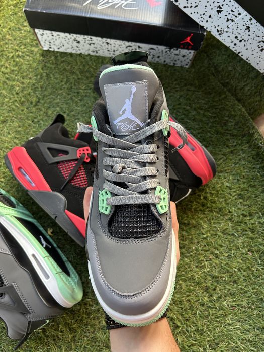 Adidasi Jordan 4 Retro  / Premium / Full Box