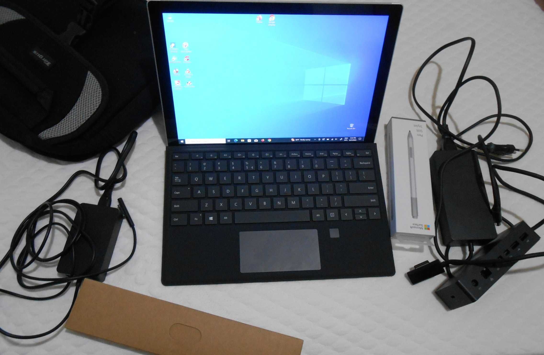 Tableta Microsoft Surface Pro 7 Plus, perfect functionala ,nota 10