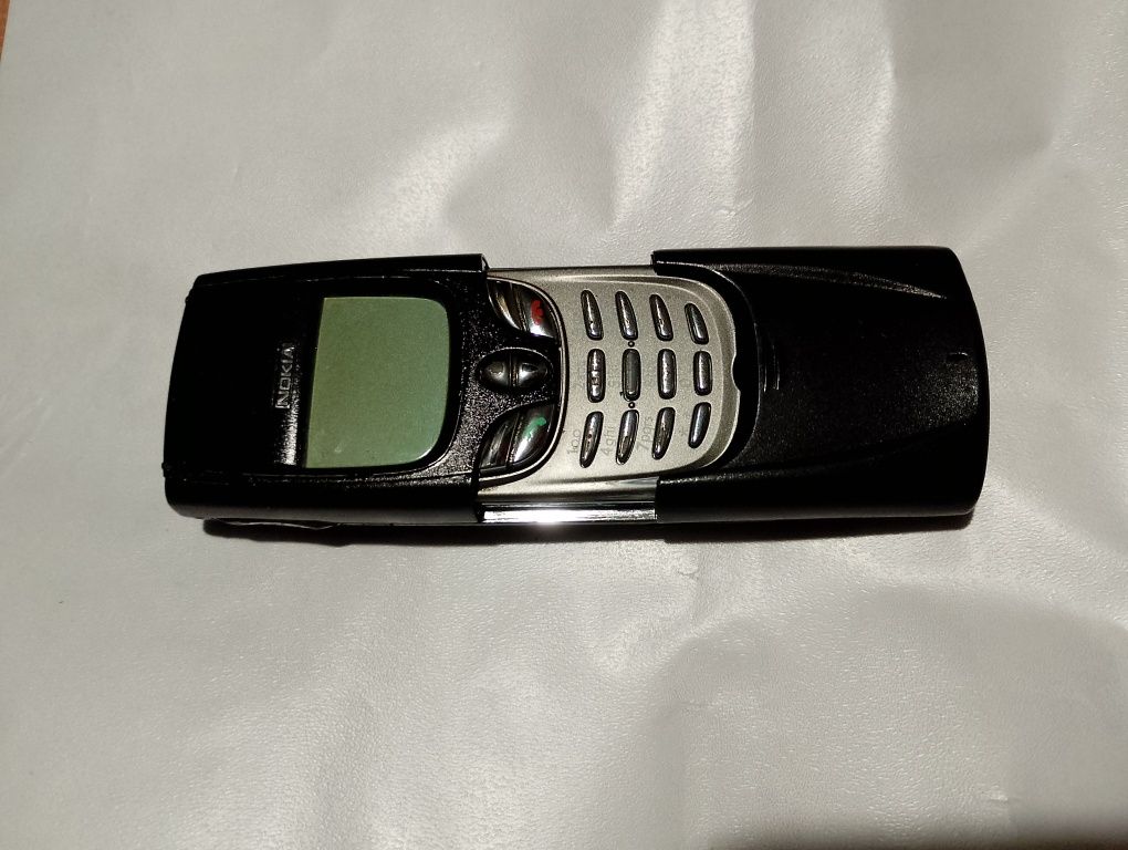 Nokia 8850-3налични  броики