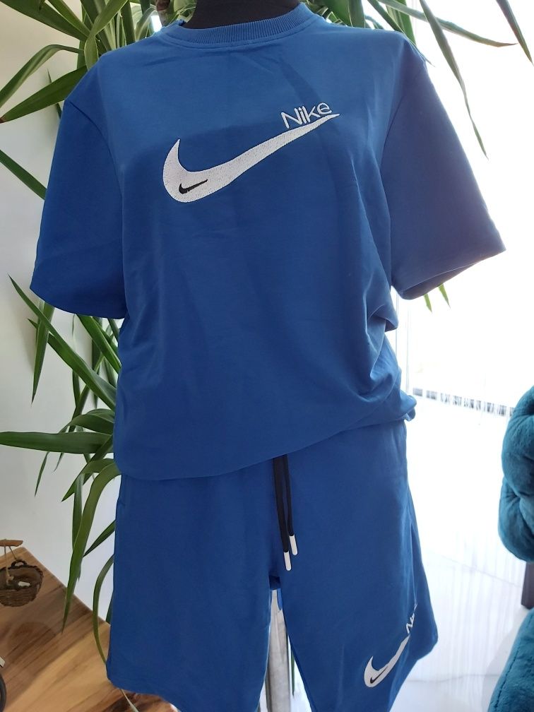 Compleu Adidas,Nike,Guess