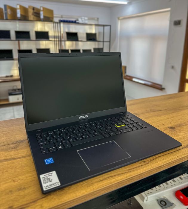 Ноутбук Asus E510M / В отличном состоянии