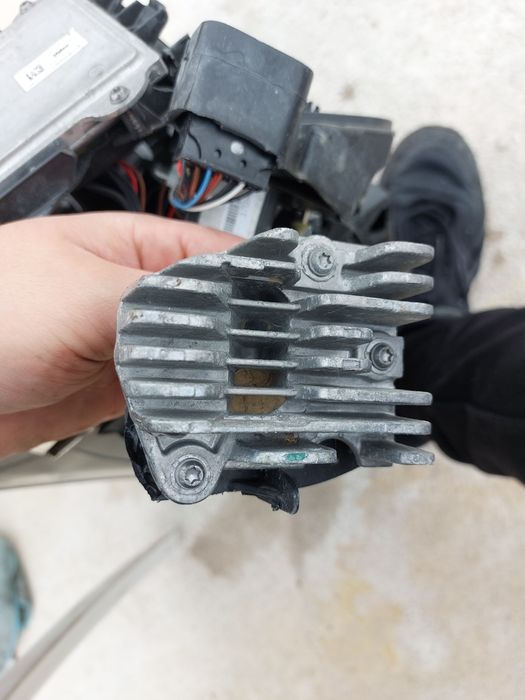 Десен фар BMW X1 2015