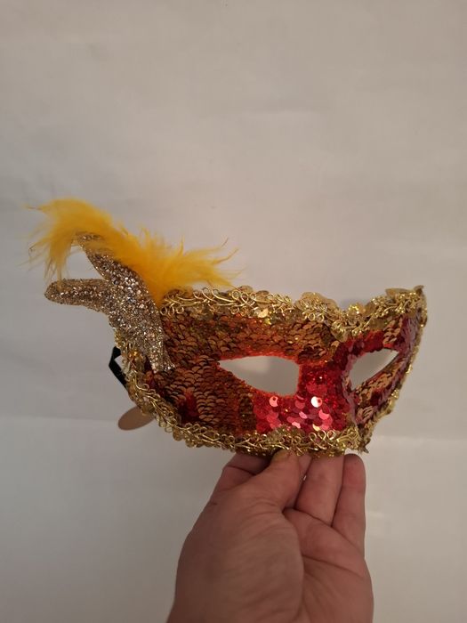 Маски венецианские