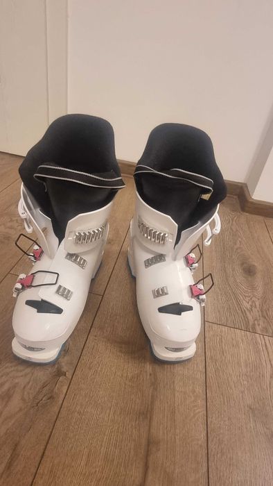 Clapari McKinley MG 50-3, marime 24-24.5 (corespunde 36-38)