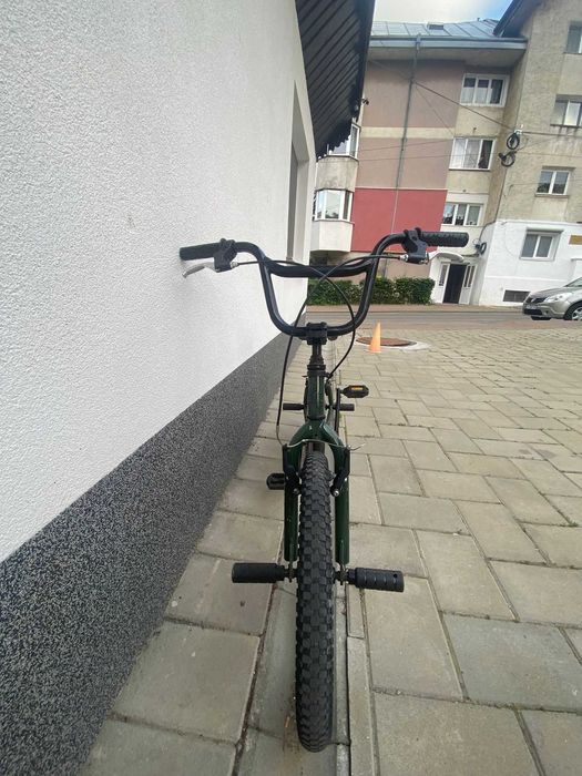 Bicicleta bmx pentru toate varstele
