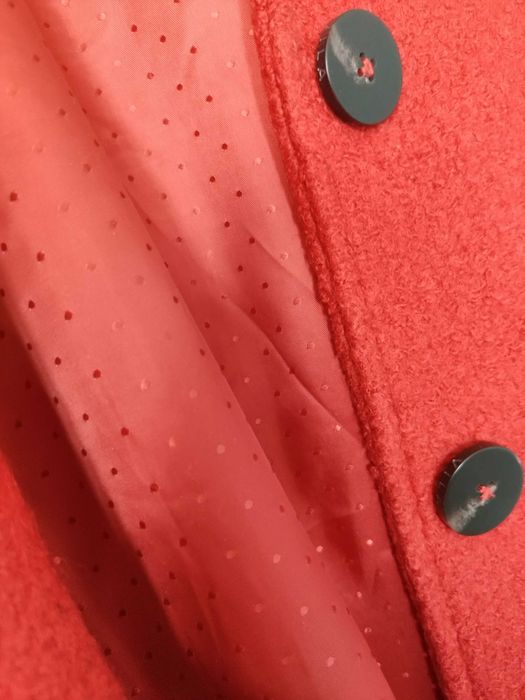 Дамско палто цвят ябълка