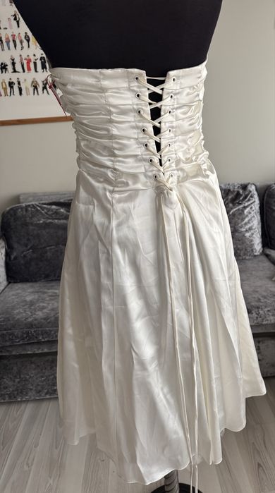 Дизайнерска официална рокля