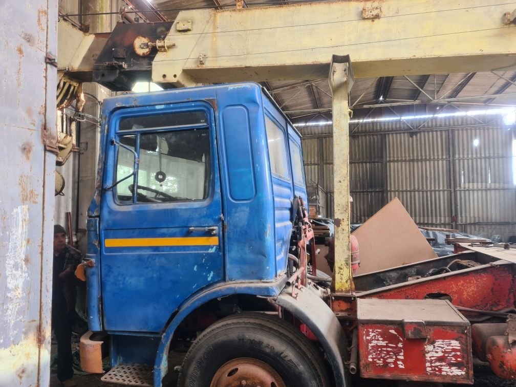 Macara UMT 12,5 T
Motor segmentat
Ambreiaj nou
Macaraua nu a mai fost