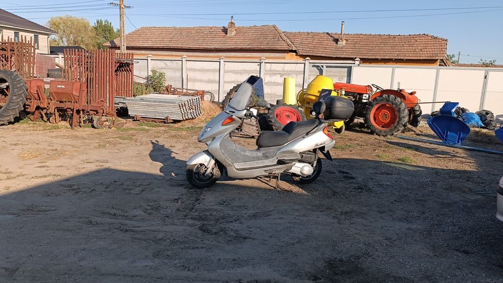 Vand scuter honda pantheon 125 cm