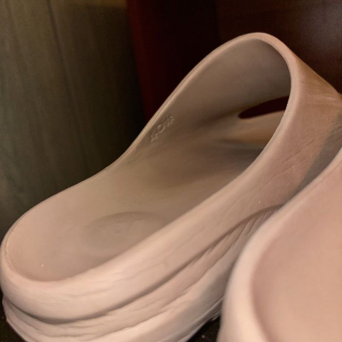 Yezzy slides, papuci