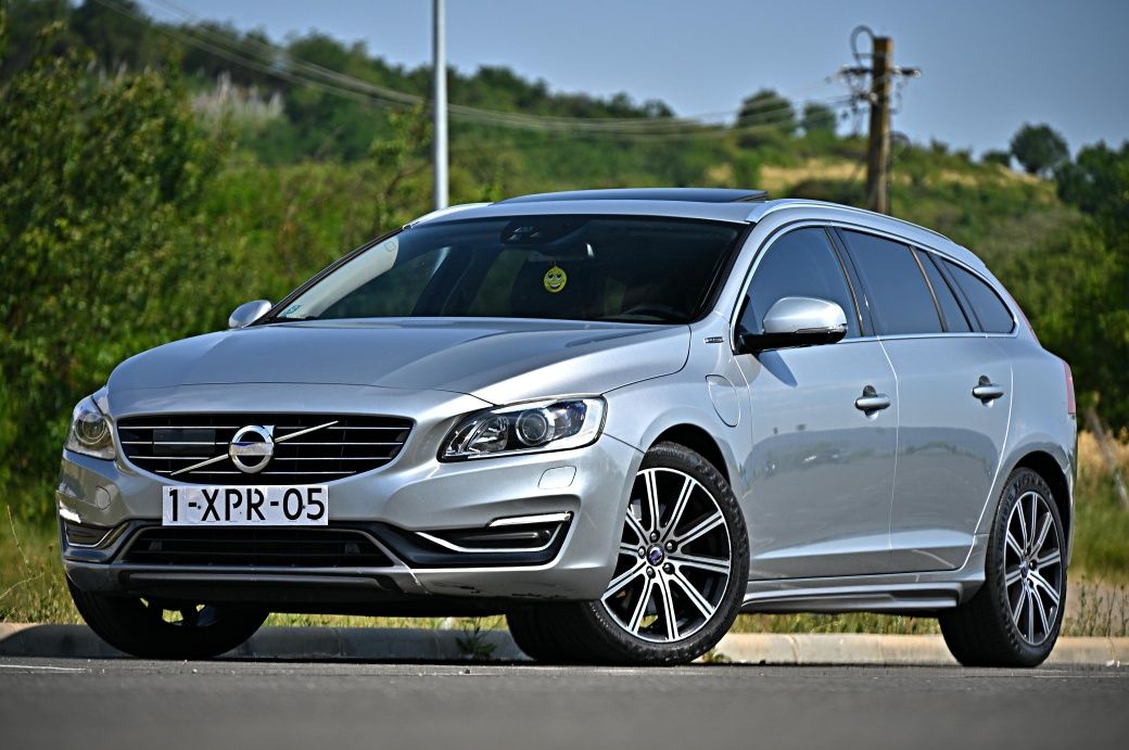 VOLVO V 60  D6 Plug In Hybrid 4X4