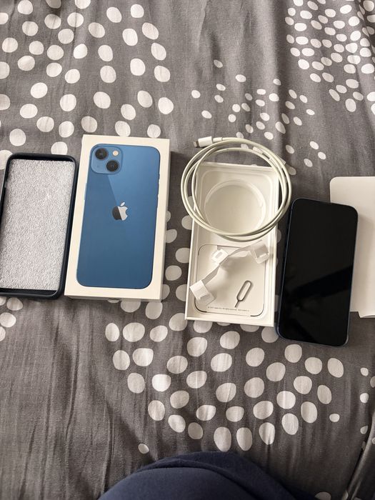 Iphone 13 128G       €