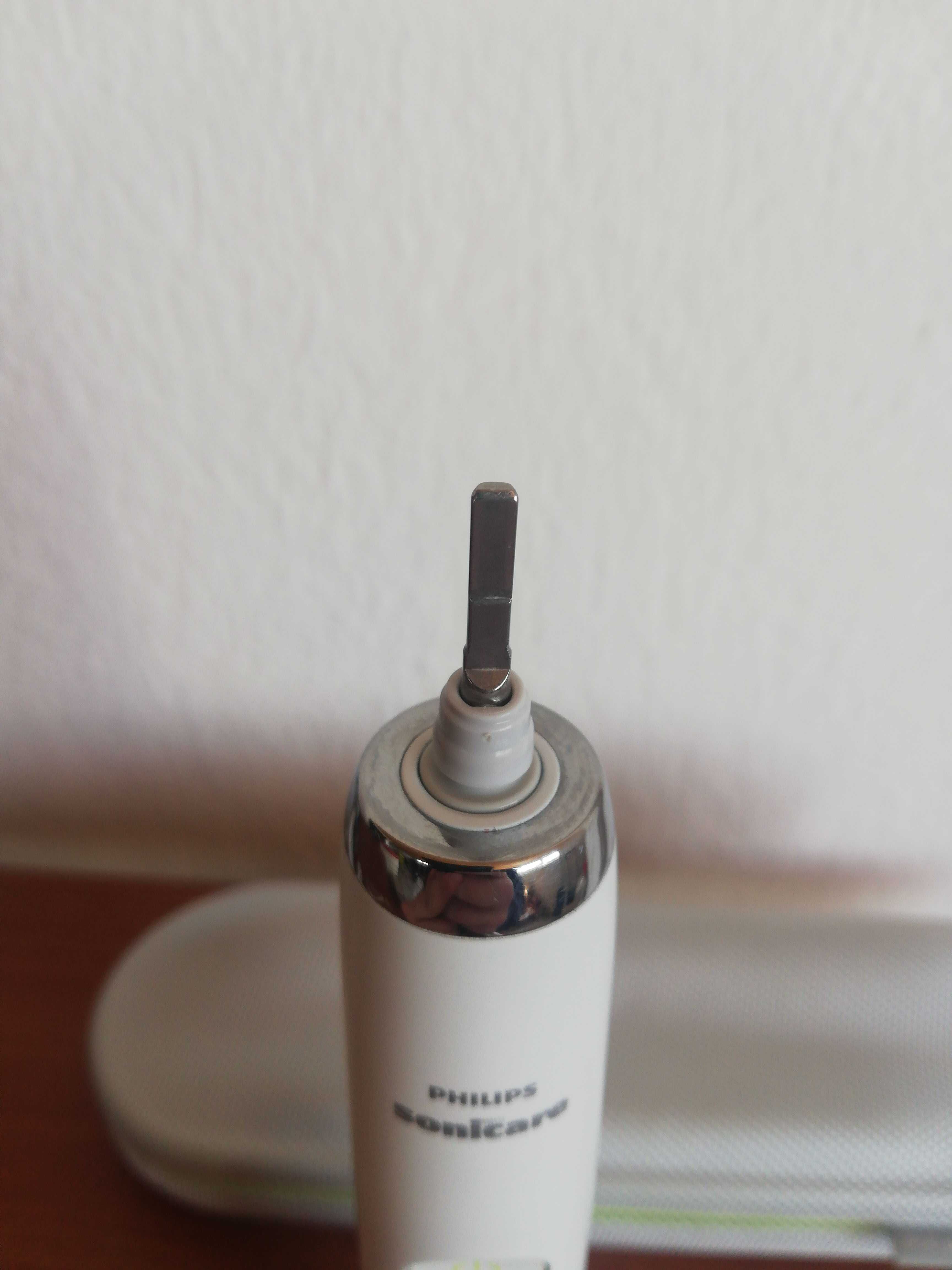 Philips Sonicare HX9340 DiamondClean 62000 движения в минута