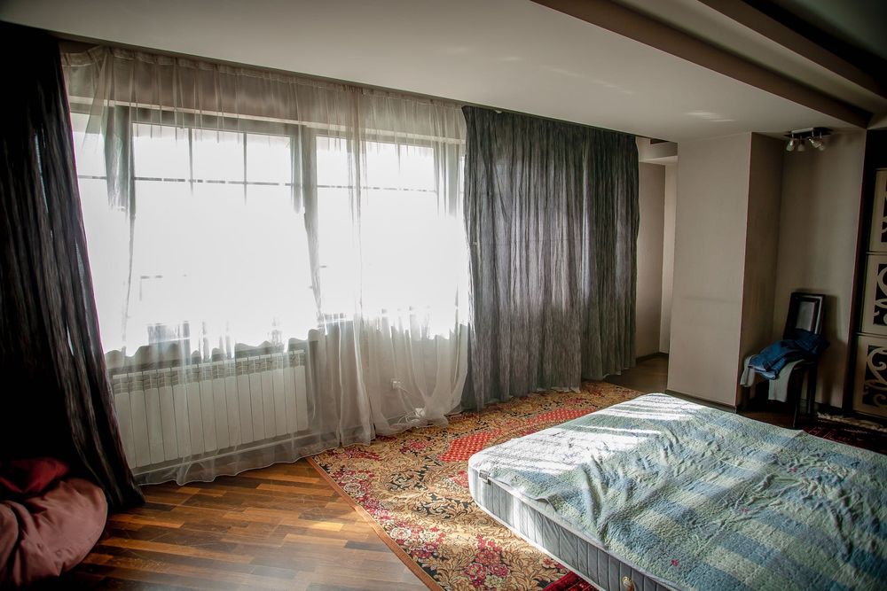 Срочная продажа! Большая квартира, на Хамида Алимджана. 18 этаж