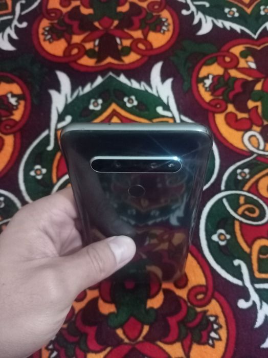 LG Q61 telfoni sotiladi