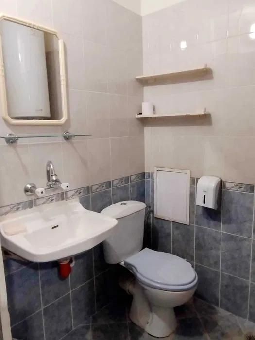 Дава се под наем Едностаен апартамент в Пловдив, Изгрев - 35 кв.м за 230 € - Снимка #1