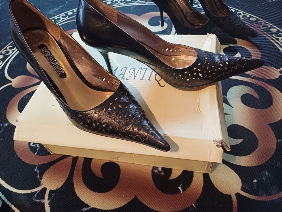 Pantofi piele stiletto in stare foarte buna