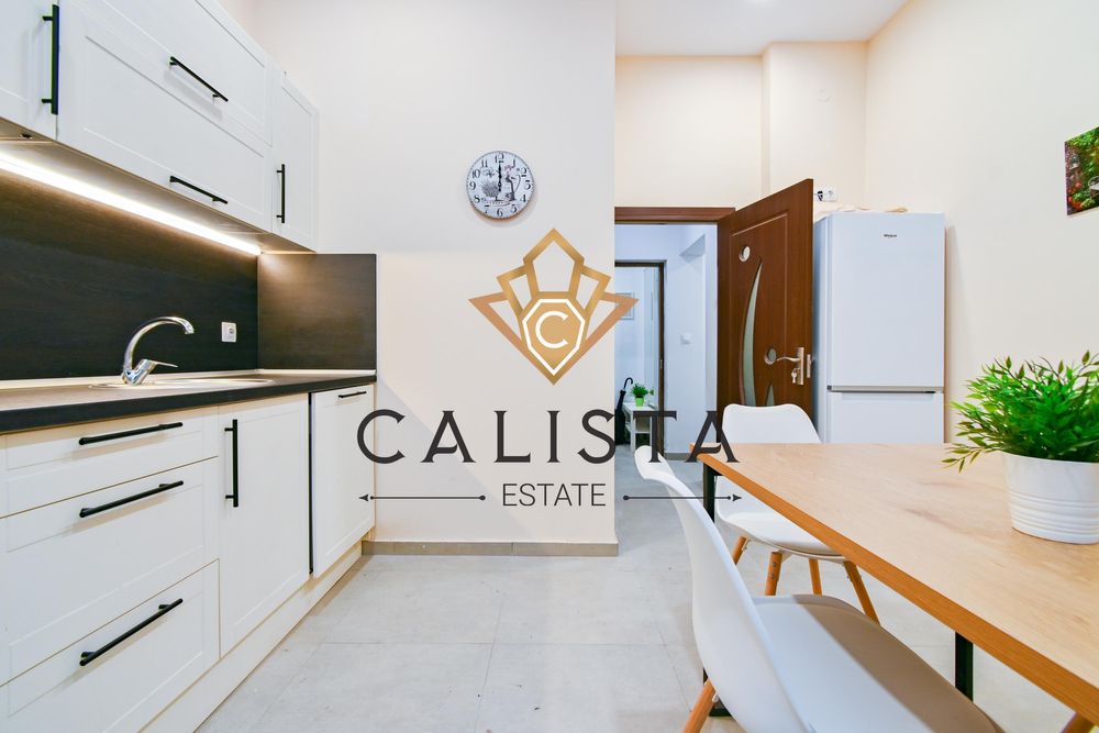 Дава се под наем Тристаен апартамент в София, Център - 110 кв.м за 1245.42 € - Снимка #4