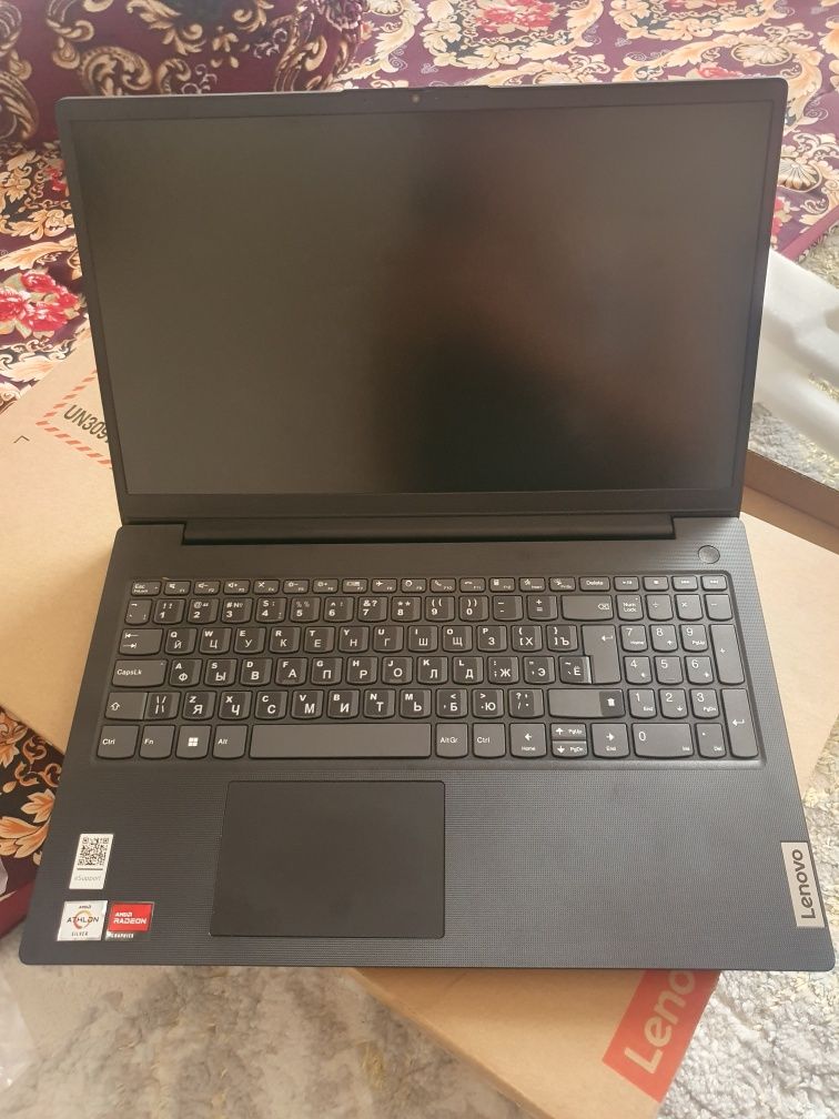Notebook Lenovo yangi