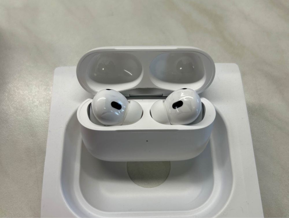 Apple AirPods Pro (2nd Generation)