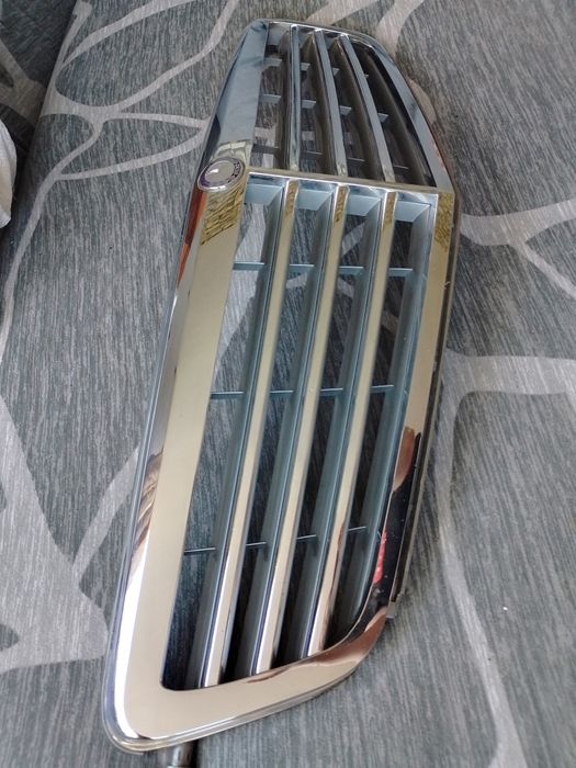 Решетка за Mercedes C63 amg w204