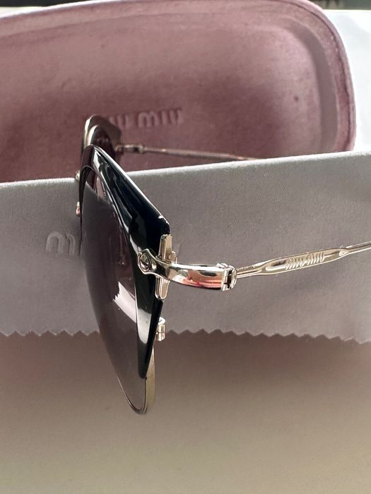 Оригинални слънчеви очила Miu Miu SMU 53R