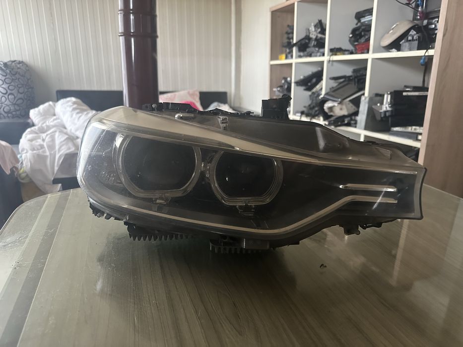Десен фар обурудван за BMW f30 2012г.