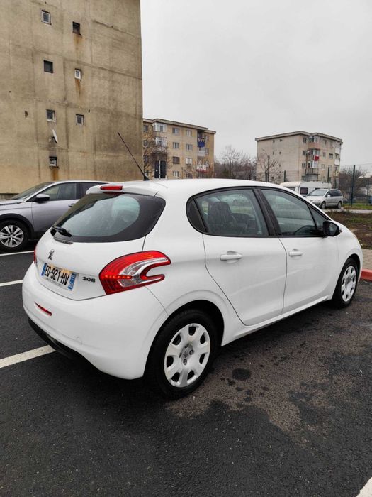 Peugeot 208...2014