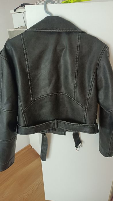 Сиво, кожено яке