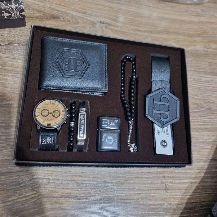 Seturi pentru bărbați