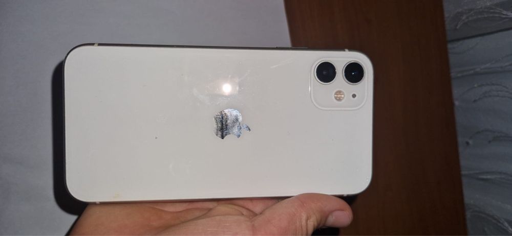 Iphone 11   Impecabil