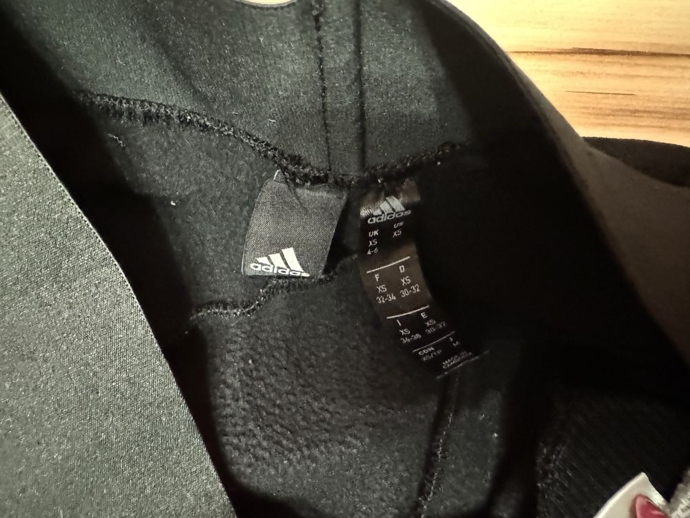 Adidas анцуг