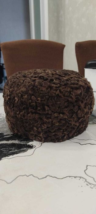 Продам новую ушанку из натурального Каракуля