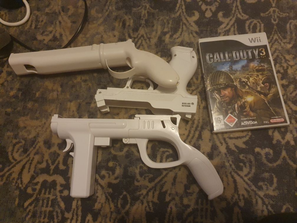 Nintendo Wii pistol ,pusca și joc