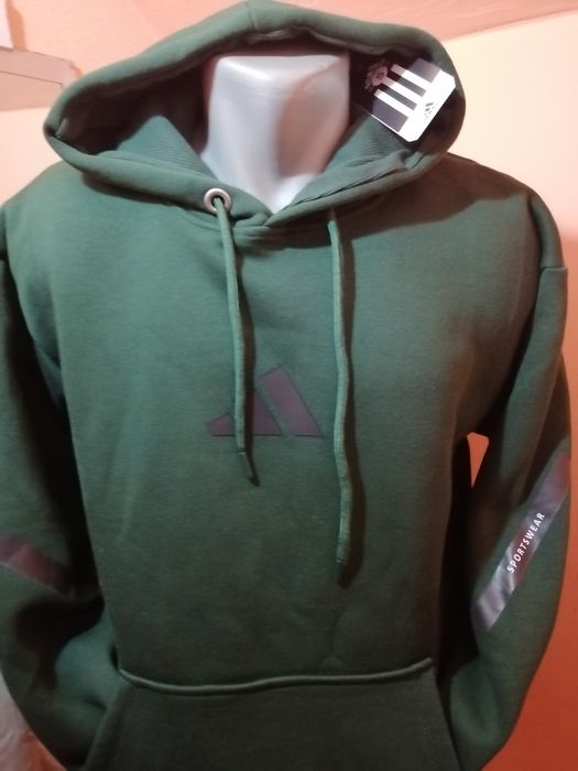 De vânzare hanorace