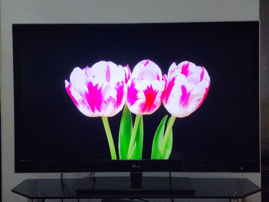 LG tv televizor 47